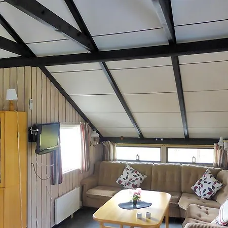 Three-bedroom Holiday Egemose 04 *